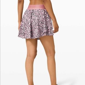 Lululemon pink court rival skirt size 8